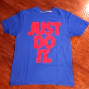 Nike Just Do It basic essential tee size LG